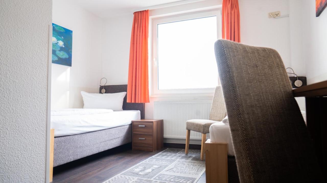 Hotel Aalreuse à Rostock Extérieur photo